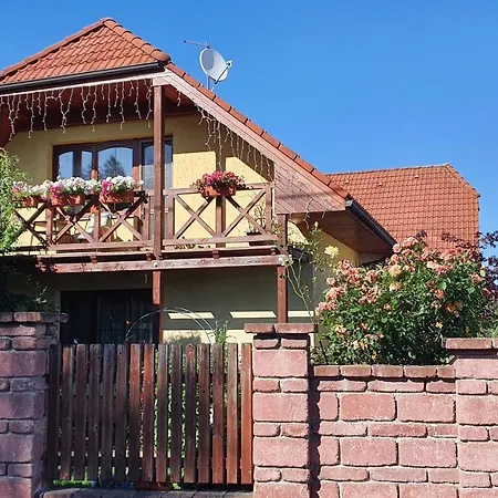 Privat Alma Homestay *